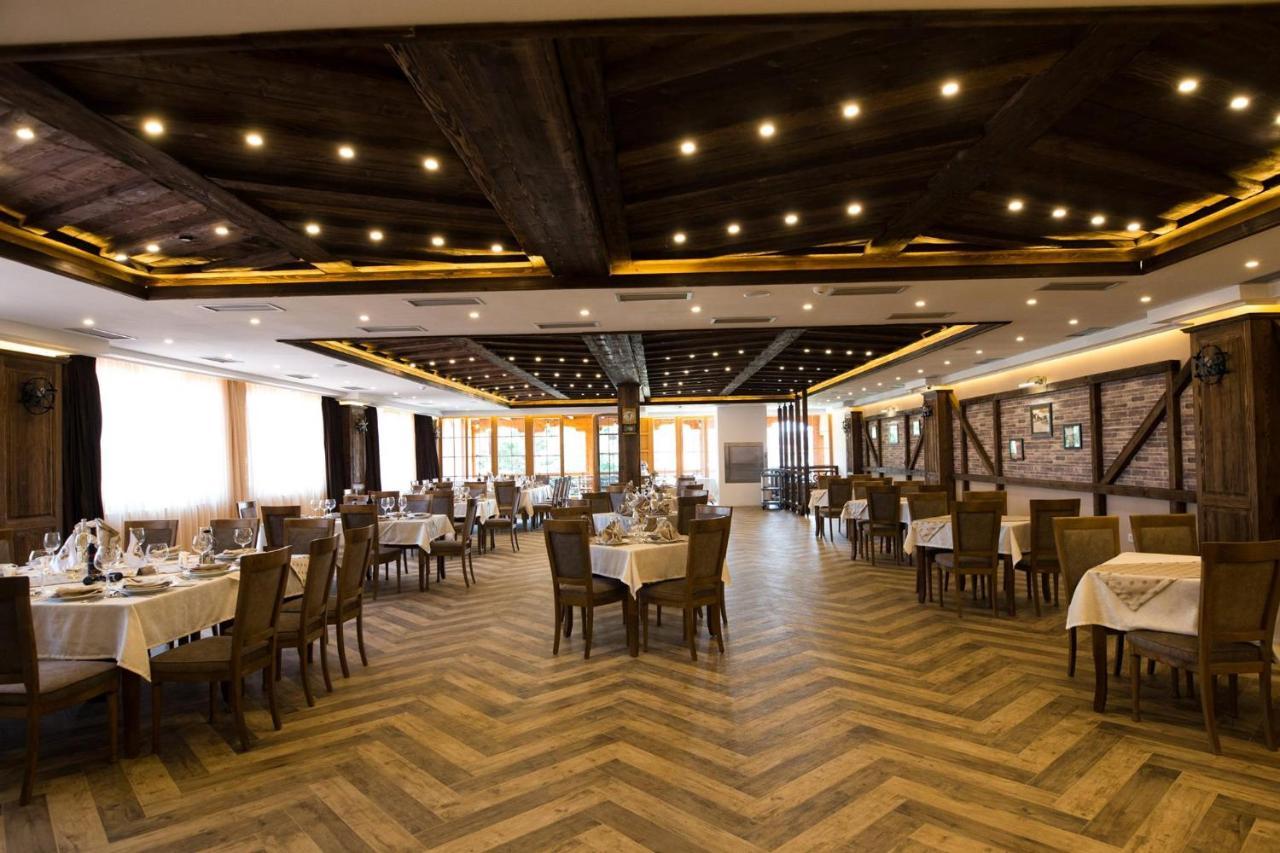 Hotel Happy Gjakova Zewnętrze zdjęcie