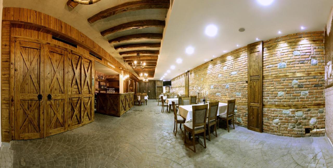 Hotel Happy Gjakova Zewnętrze zdjęcie