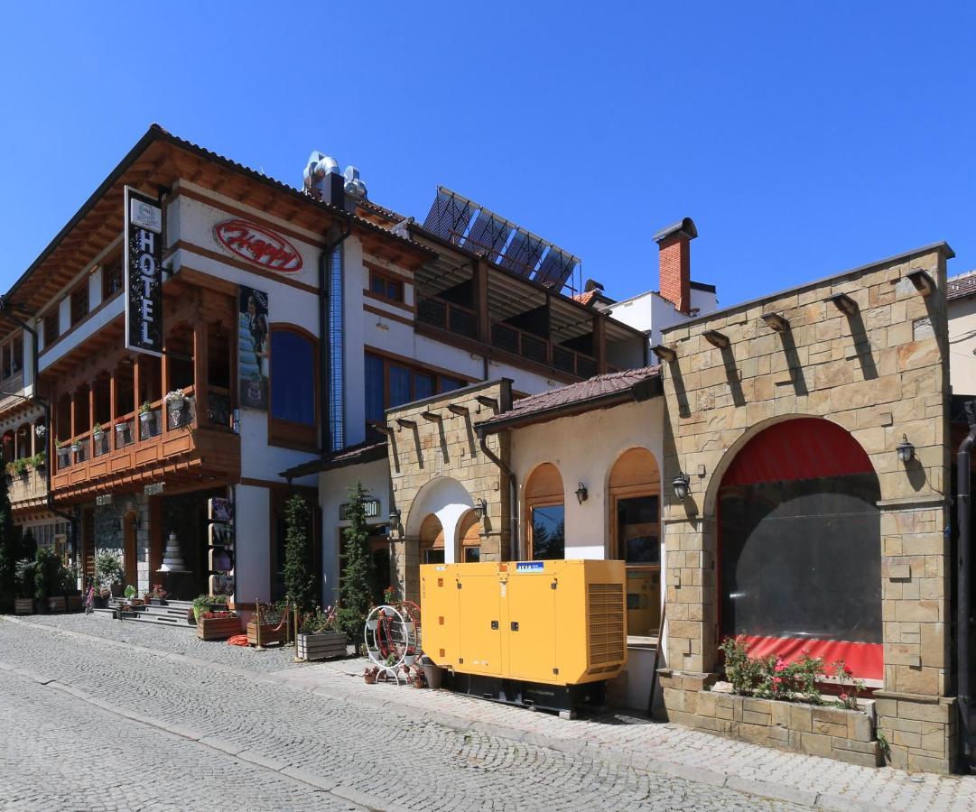 Hotel Happy Gjakova Zewnętrze zdjęcie