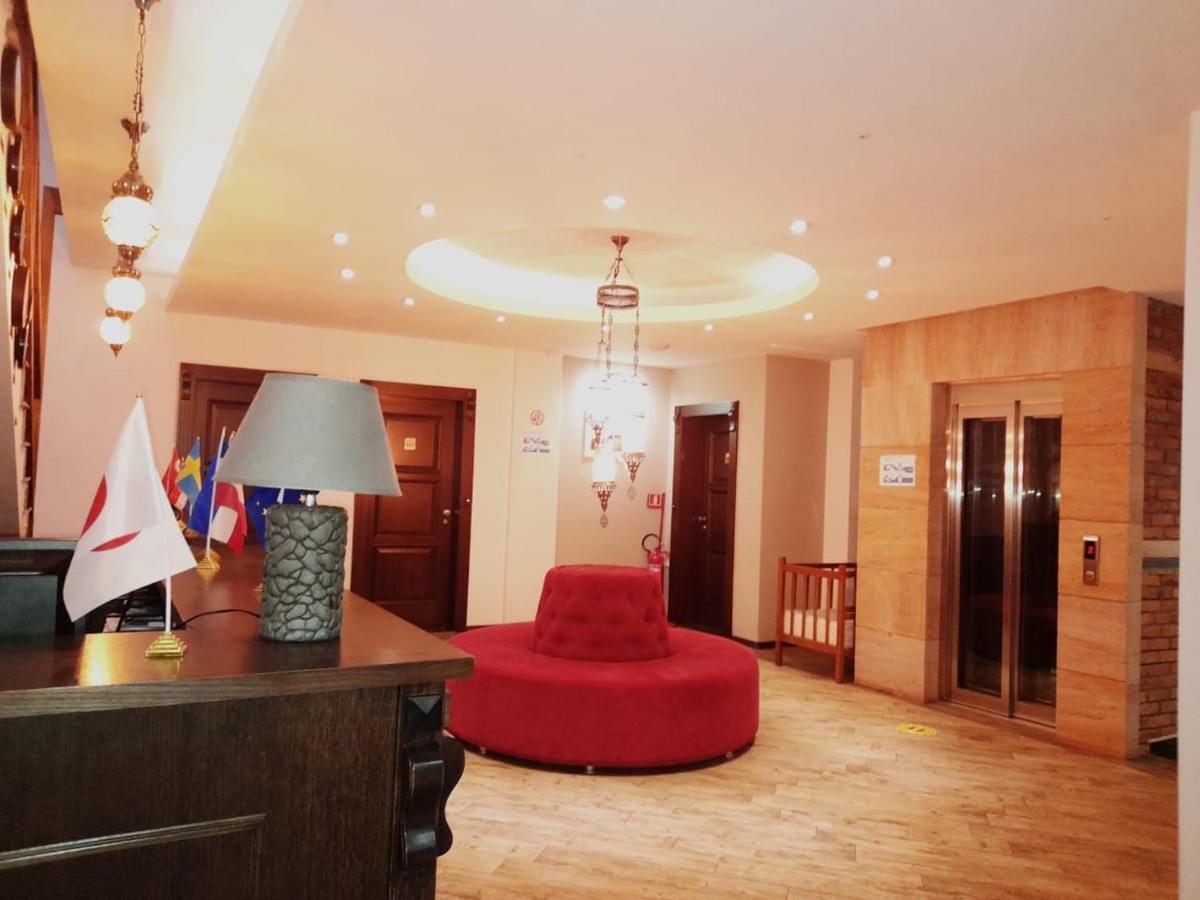Hotel Happy Gjakova Zewnętrze zdjęcie