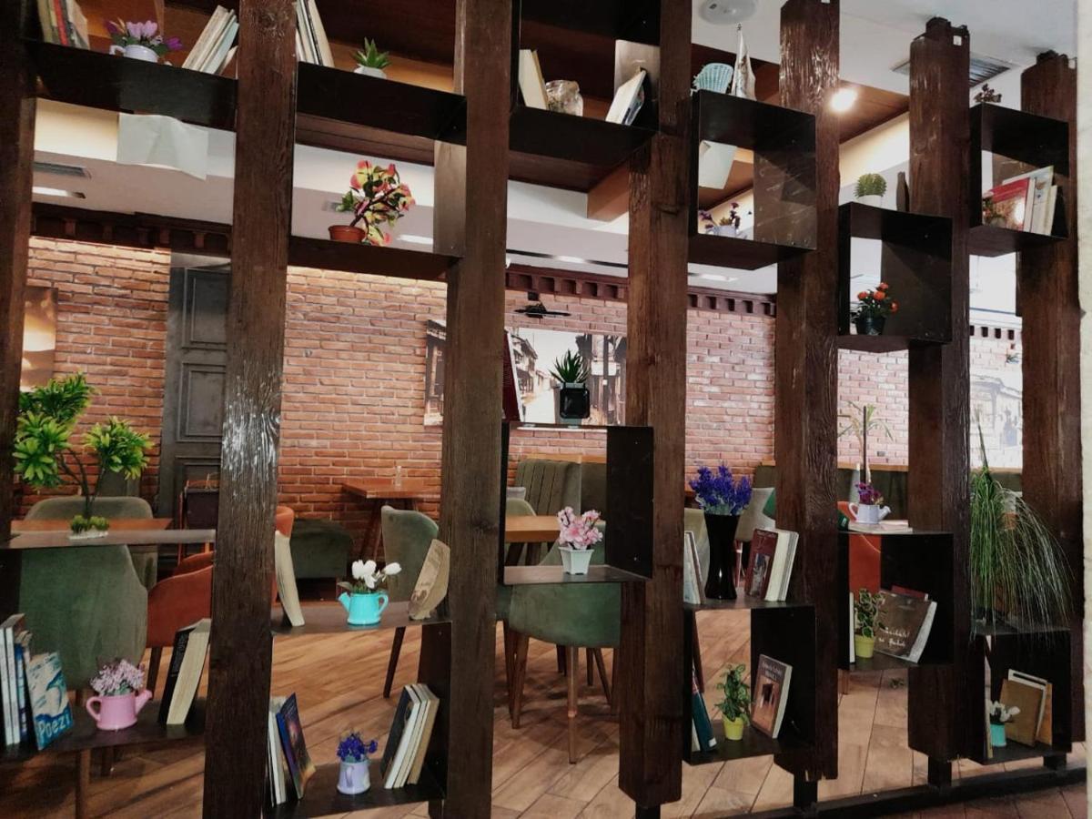 Hotel Happy Gjakova Zewnętrze zdjęcie