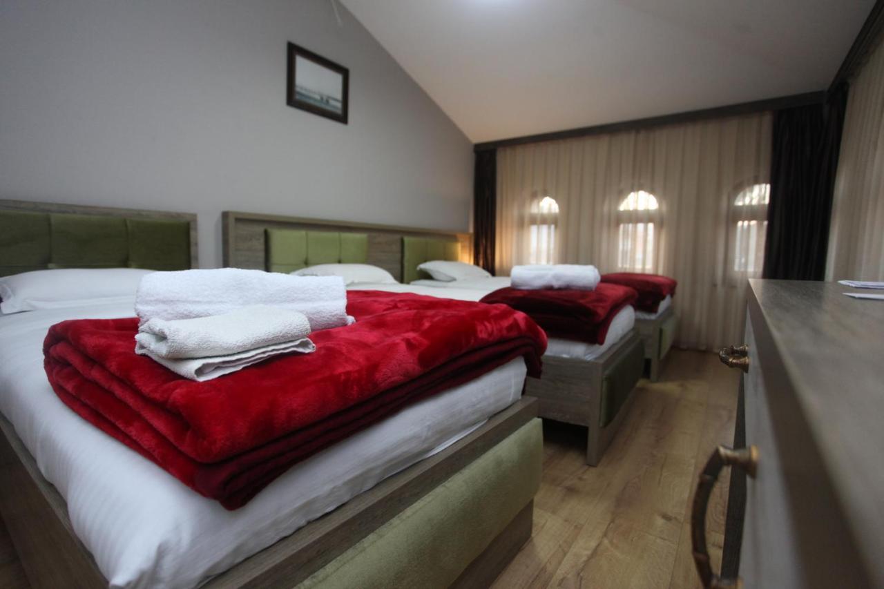 Hotel Happy Gjakova Zewnętrze zdjęcie