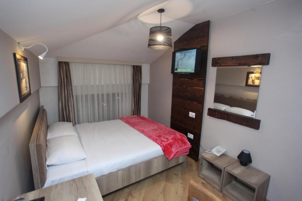 Hotel Happy Gjakova Zewnętrze zdjęcie