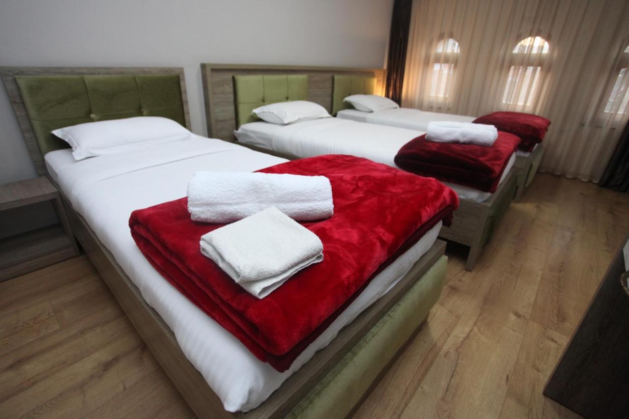 Hotel Happy Gjakova Zewnętrze zdjęcie