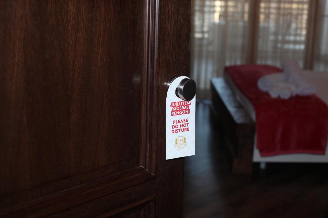 Hotel Happy Gjakova Zewnętrze zdjęcie
