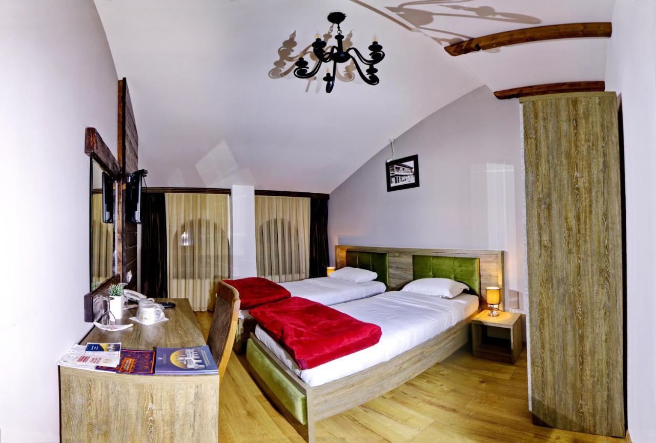 Hotel Happy Gjakova Zewnętrze zdjęcie