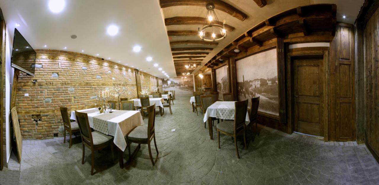 Hotel Happy Gjakova Zewnętrze zdjęcie